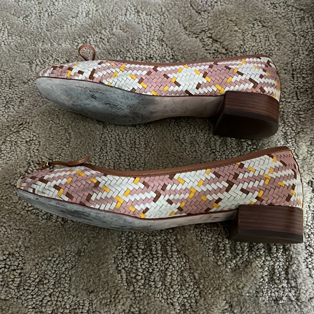 Tory Burch Woven flats. Size 6 - Picture 2 of 7